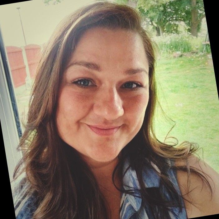 /uploads/Jennifer_Poole_1751891393829_2bf4f7dc34.jpeg